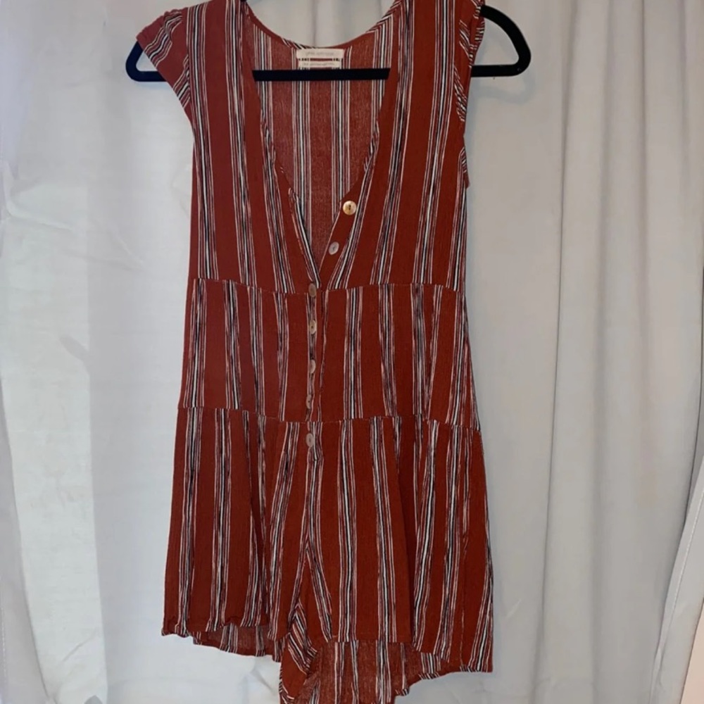 URBAN OUTFITTERS ROMPER